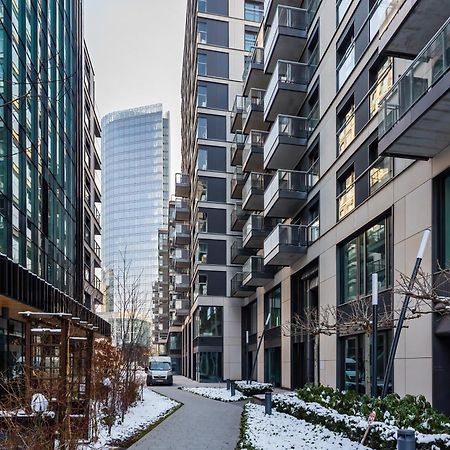 Royal City Center Mennica Residence By Noclegi Renters Varsó Kültér fotó