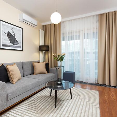 Royal City Center Mennica Residence By Noclegi Renters Varsó Kültér fotó