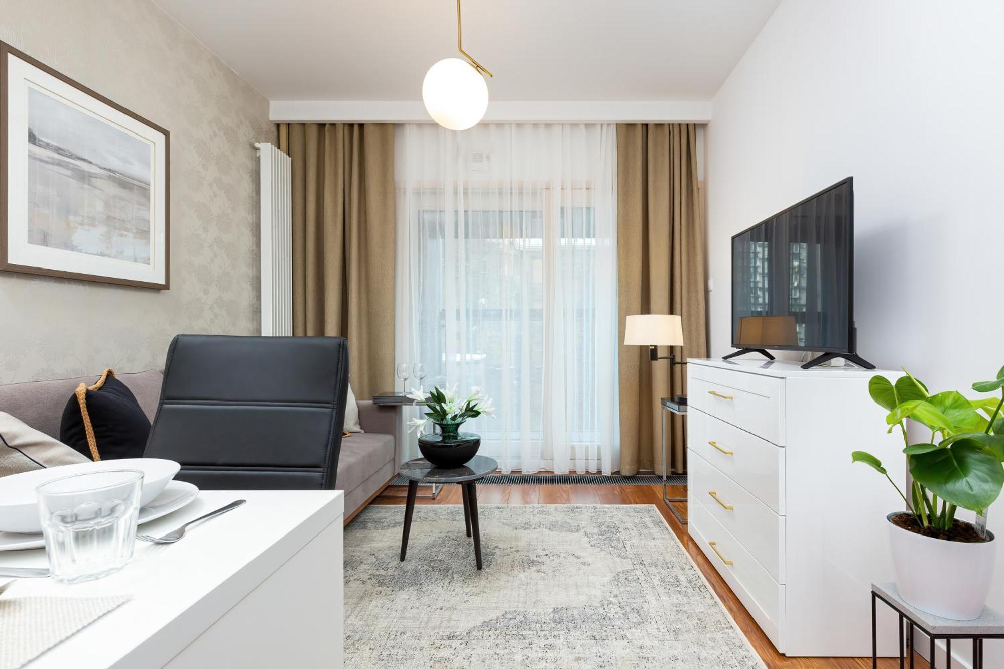 Royal City Center Mennica Residence By Noclegi Renters Varsó Kültér fotó